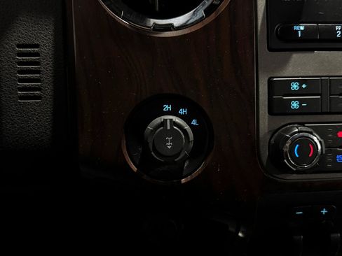 Used 2012 Ford F250 Lariat w/ Chrome Pkg AWD/4WD image 9