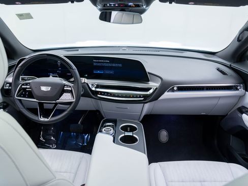 Certified 2024 Cadillac Lyriq Luxury w/ LPO, Floor Liner Package image 15