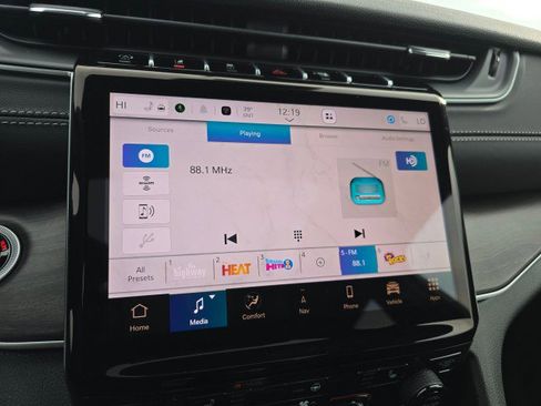 New 2025 Jeep Grand Cherokee Limited image 38