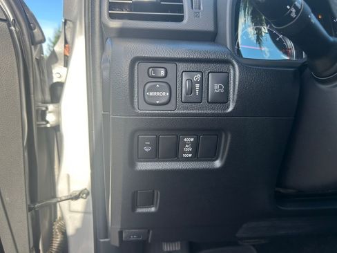 Used 2020 Toyota 4Runner Limited image 21