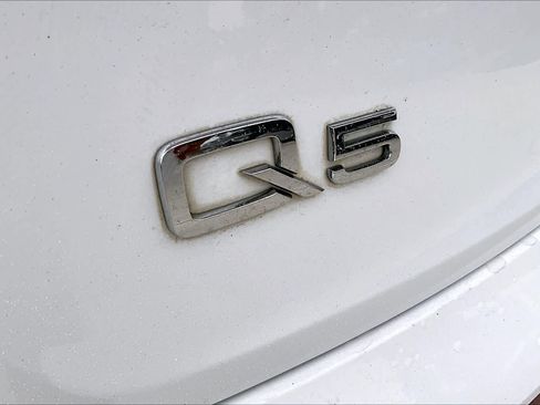Used 2018 Audi Q5 2.0T Premium AWD/4WD image 33