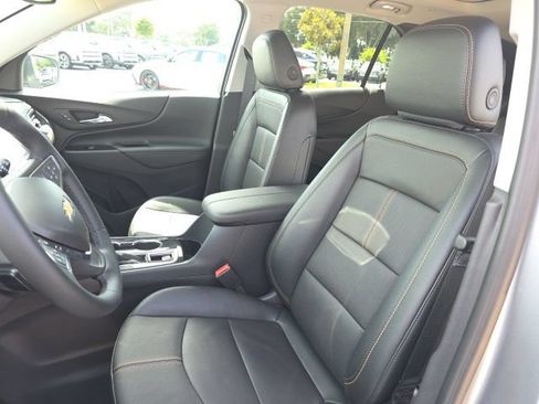 Used 2024 Chevrolet Equinox Premier FWD image 6