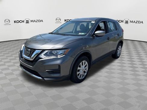 Used 2018 Nissan Rogue S AWD/4WD image 3