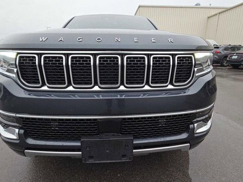 Used 2023 Jeep Wagoneer Series III w/ Preferred Equipment Group image 2