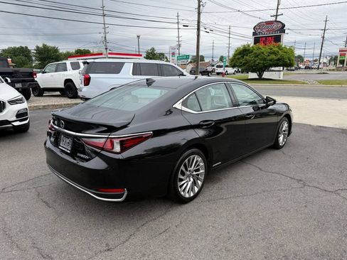 Used 2020 Lexus ES 300h w/ Accessory Package 2 FWD image 7