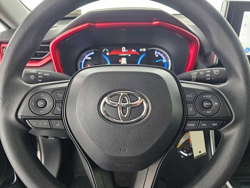 Used 2025 Toyota RAV4 LE image 22