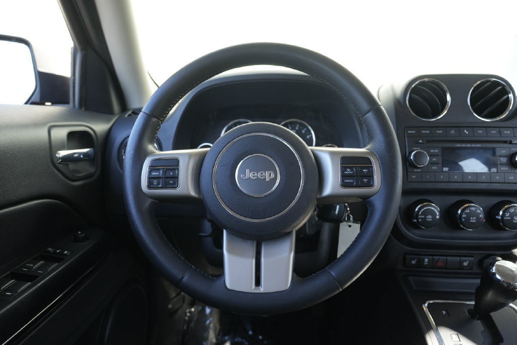 Used 2012 Jeep Patriot Limited AWD/4WD image 43