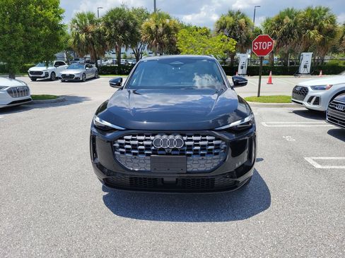 Used 2025 Audi Q5 Premium w/ Convenience Package AWD/4WD image 2