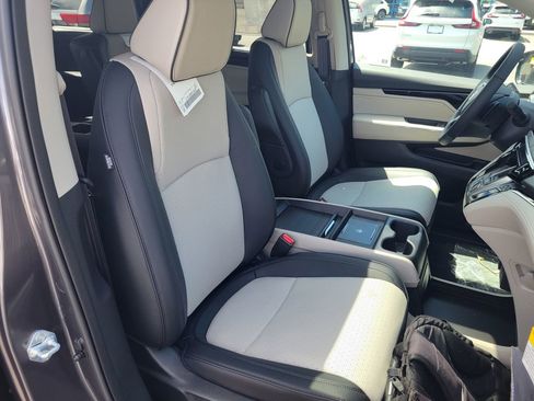 New 2026 Honda Odyssey Elite image 45