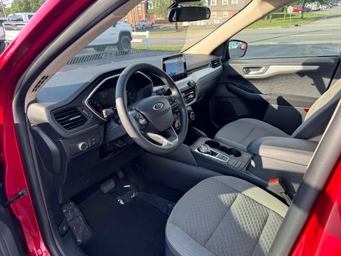 Used 2020 Ford Escape SE FWD image 15
