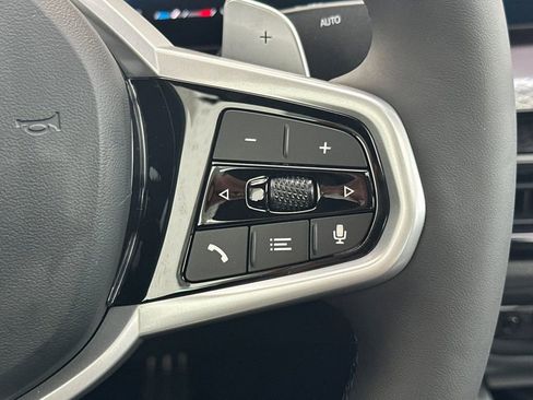 New 2026 BMW 330i Sedan w/ M Sport Package image 24