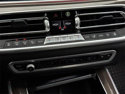 Used 2022 BMW X5 M50i w/ Premium Package image 17