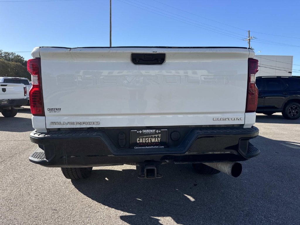 Used 2022 Chevrolet Silverado 2500 Custom w/ Custom Value Package AWD/4WD image 6