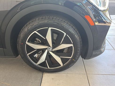 Used 2023 Volkswagen ID.4 Pro S RWD image 10
