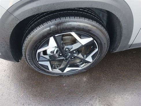 Certified 2025 Kia Seltos S image 10