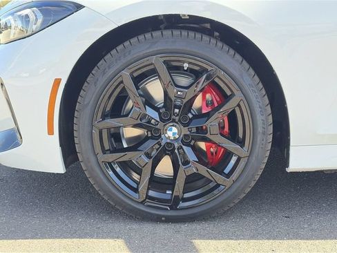 Used 2026 BMW 330i Sedan w/ M Sport Package RWD image 10
