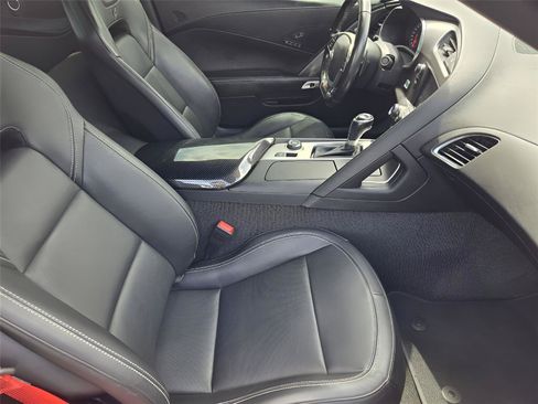 Used 2019 Chevrolet Corvette Z06 RWD image 14