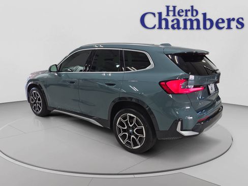 Used 2025 BMW X1 xDrive28i w/ Convenience Package AWD/4WD image 3