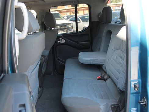 Used 2005 Nissan Frontier NISMO w/ (J01) Sunroof Pkg RWD image 25