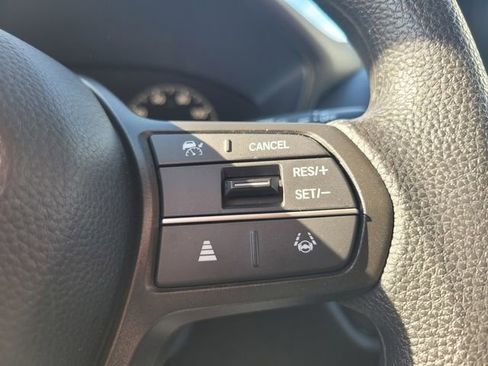 Certified 2025 Honda HR-V LX image 27