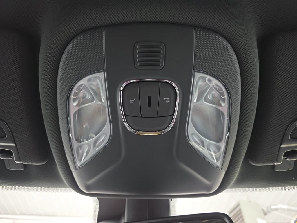 Used 2022 Jeep Compass Limited AWD/4WD image 40