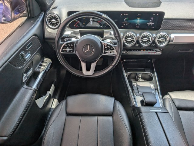 Used 2021 Mercedes-Benz GLB 250 image 8