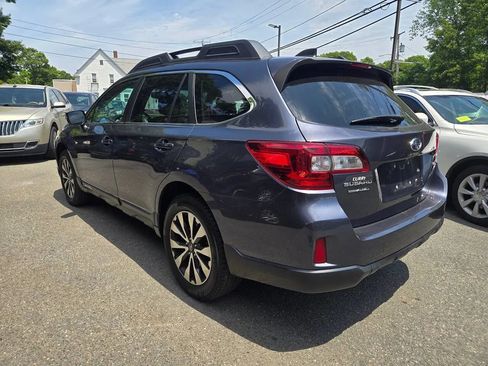 Used 2017 Subaru Outback 2.5i Limited AWD/4WD image 38