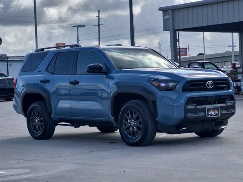 Certified 2026 Toyota 4Runner SR5 AWD/4WD image 8