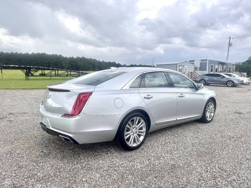 Used 2019 Cadillac XTS Luxury FWD image 8