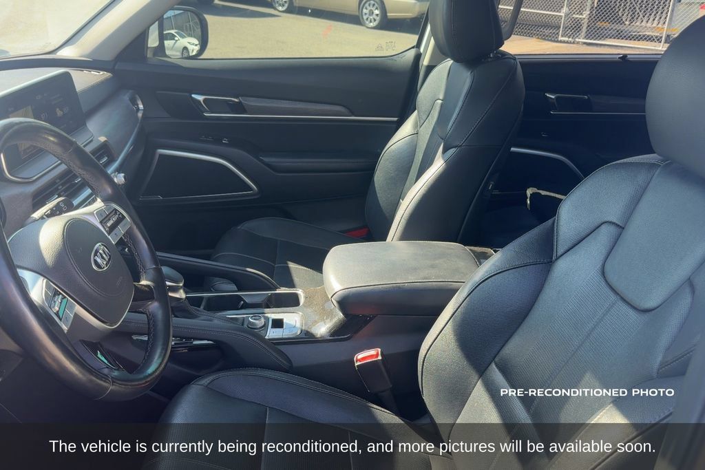 Used 2020 Kia Telluride EX w/ EX Premium Package AWD/4WD image 11