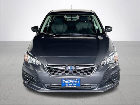 Used 2019 Subaru Impreza 2.0i image 2