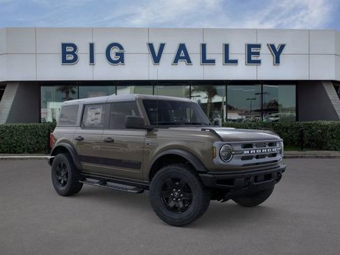 New 2025 Ford Bronco Big Bend w/ Black Diamond Package image 7