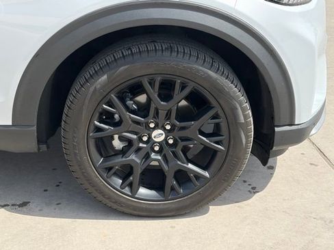 Used 2025 Ford Explorer Platinum w/ Ultimate Package image 6