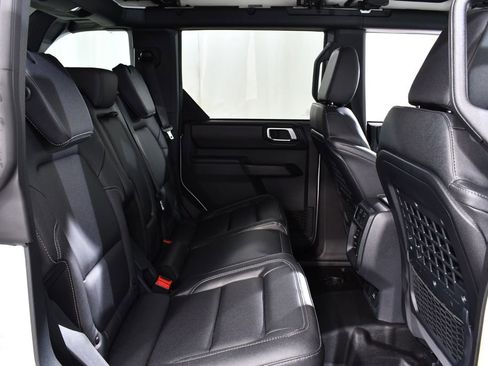 New 2025 Ford Bronco Badlands AWD/4WD image 19