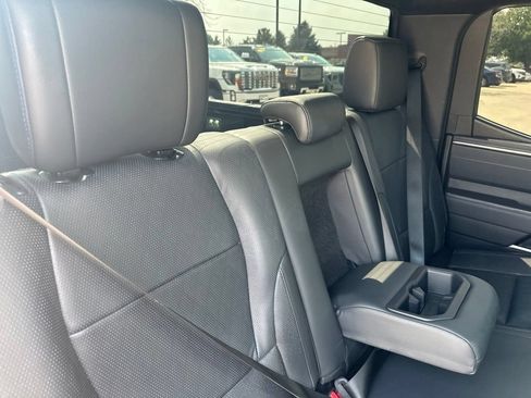 Used 2024 Toyota Tundra Platinum AWD/4WD image 28