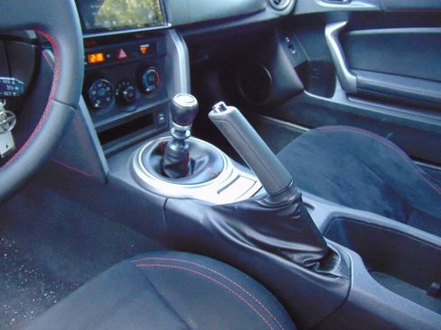 Used 2014 Scion FR-S image 19