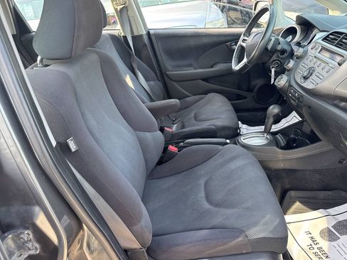 Used 2011 Honda Fit Sport image 19