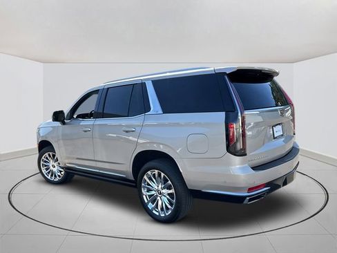 Used 2022 Cadillac Escalade Premium Luxury w/ Performance Package image 3