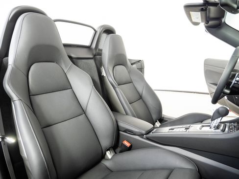 Certified 2025 Porsche 718 Boxster GTS RWD image 18