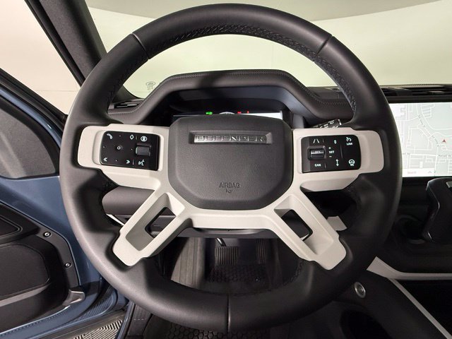 Certified 2025 Land Rover Defender 110 S AWD/4WD image 29