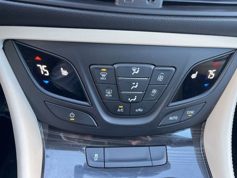 Used 2019 Buick Envision Preferred image 23