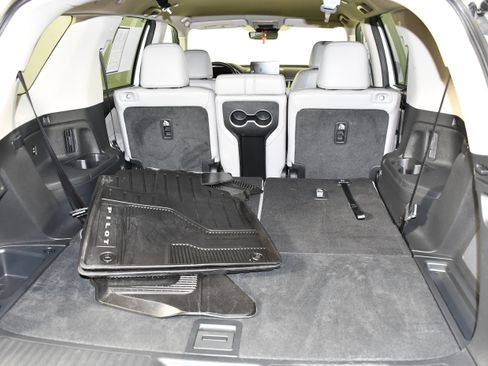 Certified 2025 Honda Pilot EX-L image 51