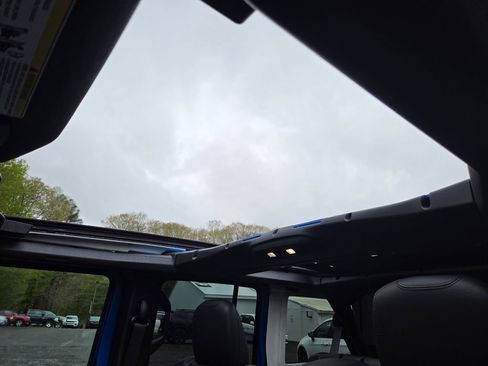 Used 2026 Jeep Wrangler Unlimited Sahara w/ Safety Group AWD/4WD image 18