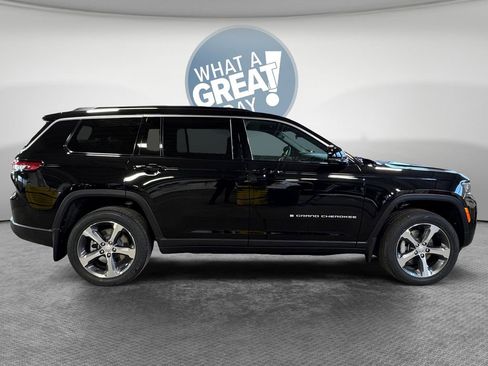 New 2026 Jeep Grand Cherokee L Limited w/ Trailer Tow Package AWD/4WD image 2