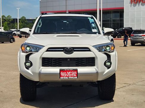 Certified 2023 Toyota 4Runner TRD Off-Road Premium w/ Off Road Premium Plus Package AWD/4WD image 2