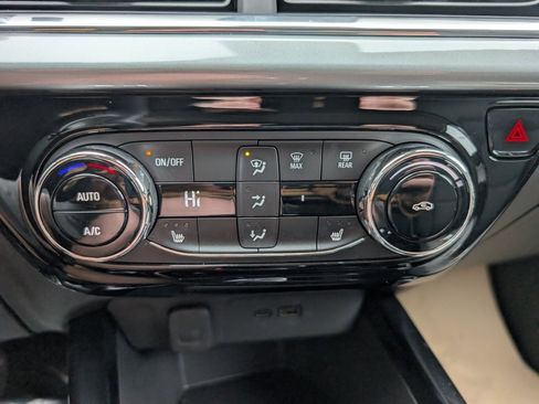 Used 2024 Chevrolet Trax LT w/ Driver Confidence Package image 23