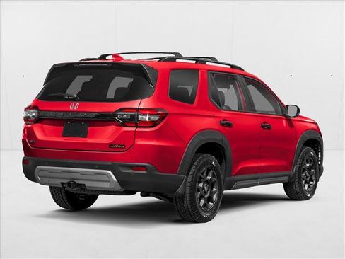 New 2025 Honda Pilot TrailSport image 2
