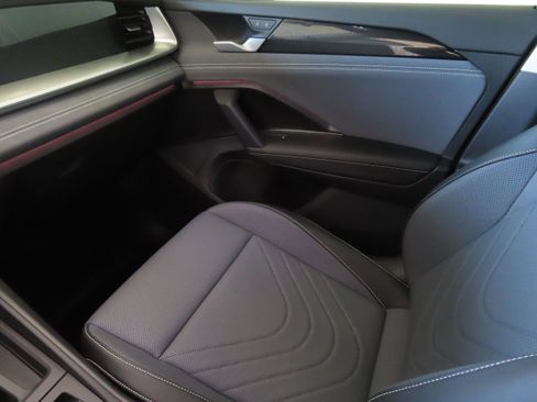 New 2026 Volkswagen Tiguan SE image 20