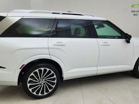 Used 2026 Hyundai Palisade Calligraphy FWD image 6