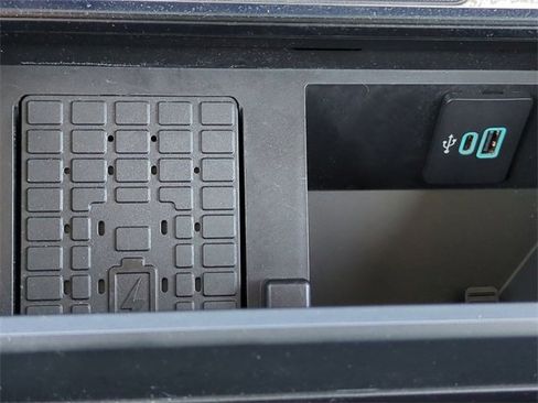 Certified 2024 Ford F250 Lariat w/ Lariat Ultimate Package image 22